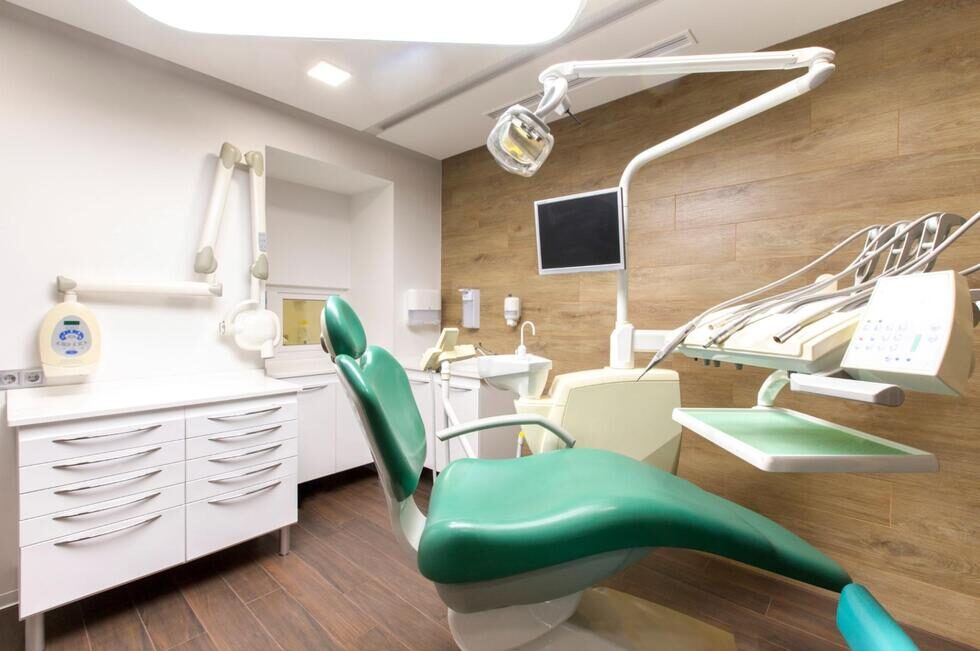 歯科用ユニットが設置された診察室の様子